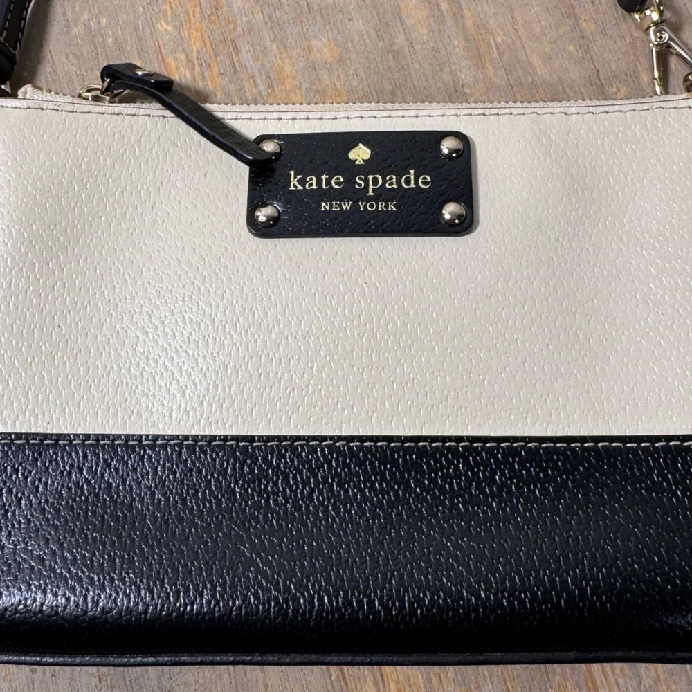 Kate Spade Black and White Leather Wristlet